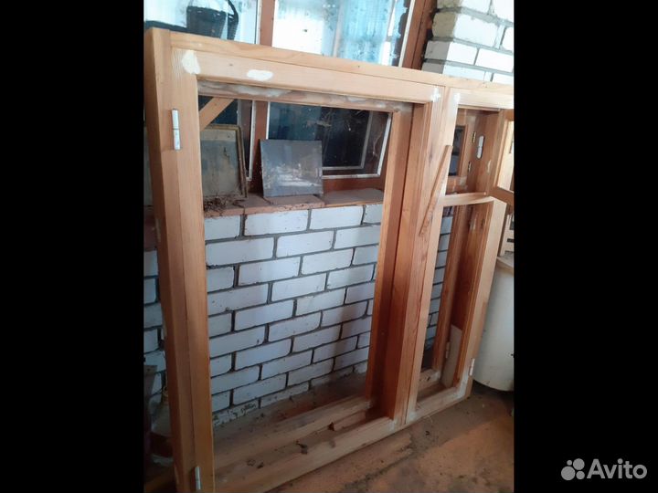 Деревянный оконный блок, сосна