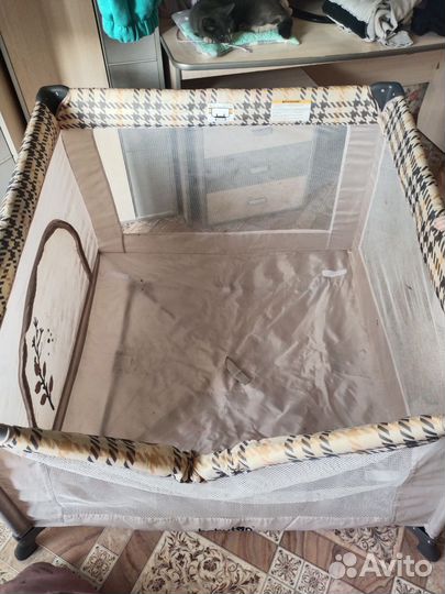 Манеж детский складной