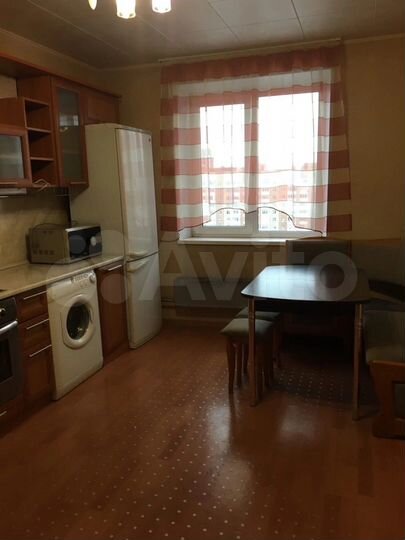 2-к. квартира, 65 м², 10/10 эт.