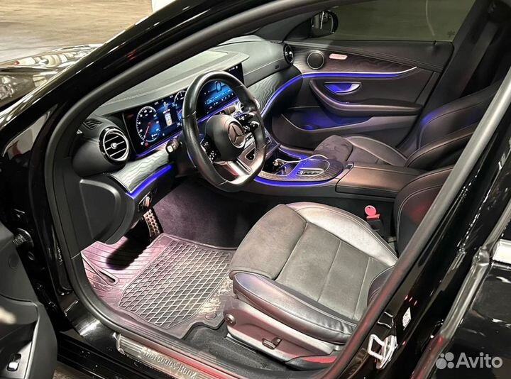 Требуется водитель на Mercedes тариф бизнес