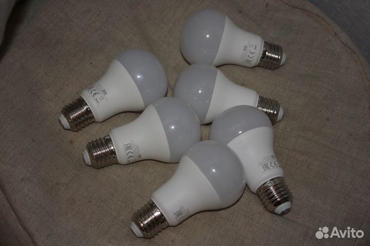 Умная лампочка Xiaomi Philips ZeeRay Wi-Fi Bulb