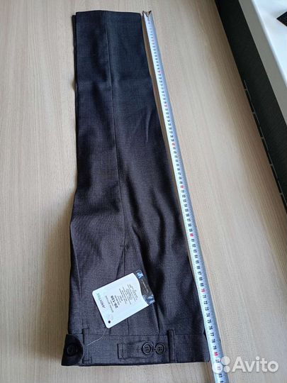 Брюки школьные новые 28/128