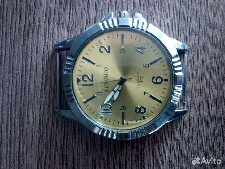 Часы Lunduo quartz 912
