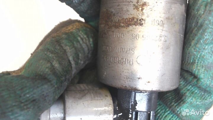 Клапан рециркуляции газов Volkswagen Passat 5, 200