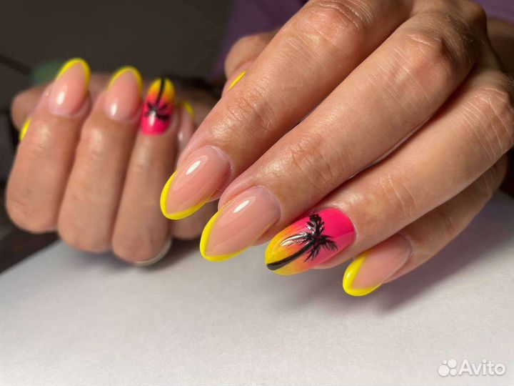 Мастер маникюра и педикюра