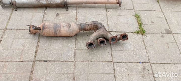 Выпускной колектор BMB е63