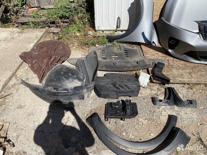 Передняя часть автомобиля Киа Соренто Прайм 3