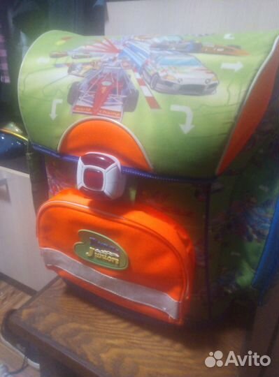 Ортопедический ранец для начальной школы