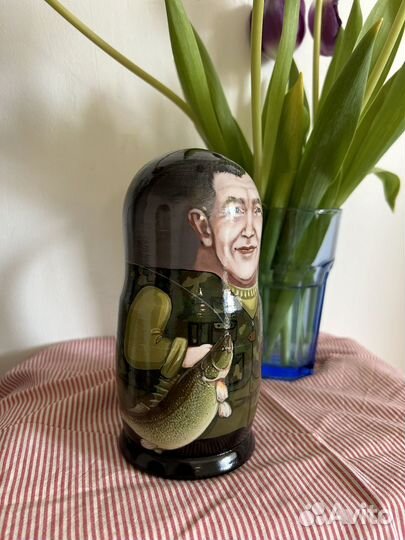 Индивидуальные портреты на матрешках