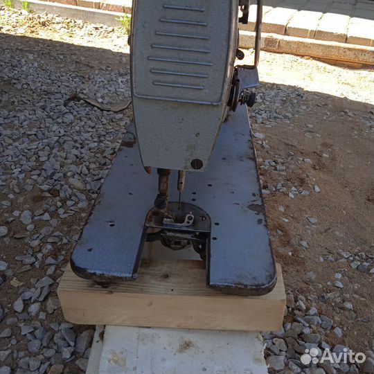 Швейная машина Veritas