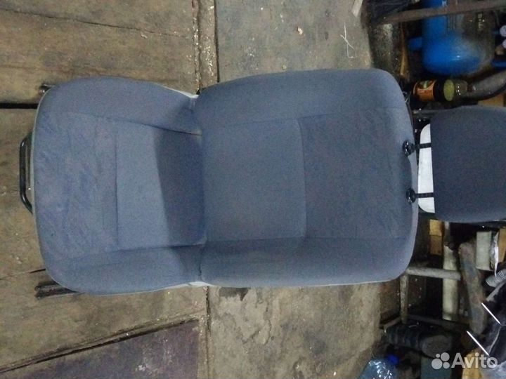 Сиденья от Рено Логан