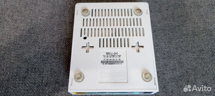 Роутер MikroTik RB951Ui-2HnD