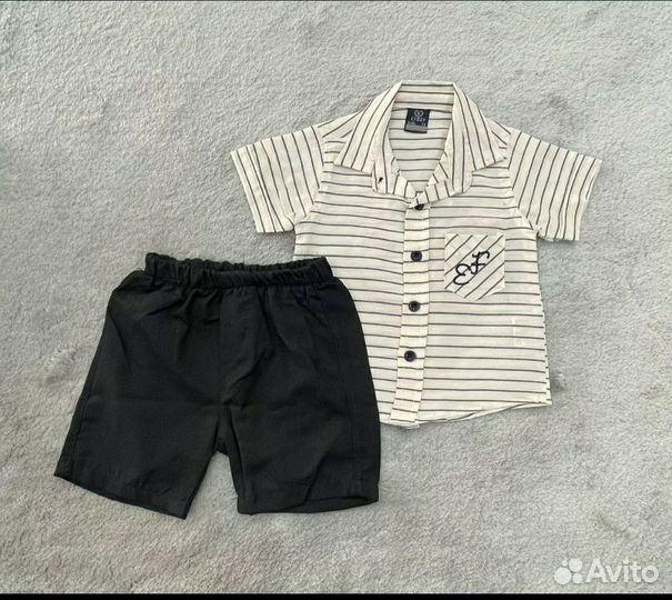 Костюм шорты и рубашка