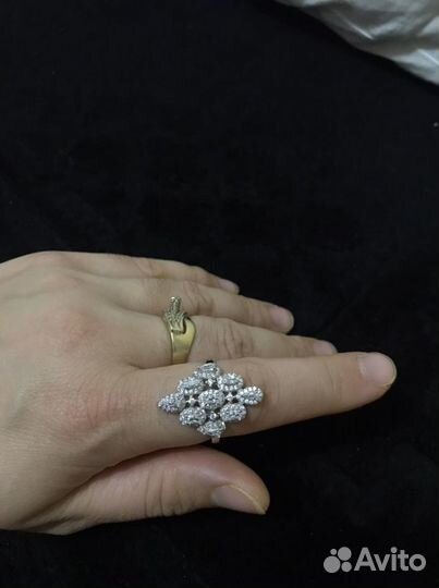 Серебряное кольцо