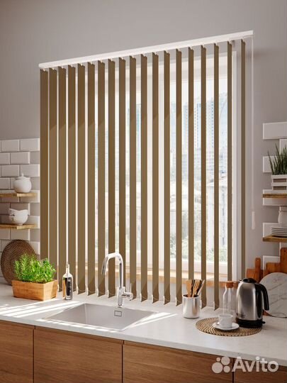 Жалюзи вертикальные Красные RAL9021