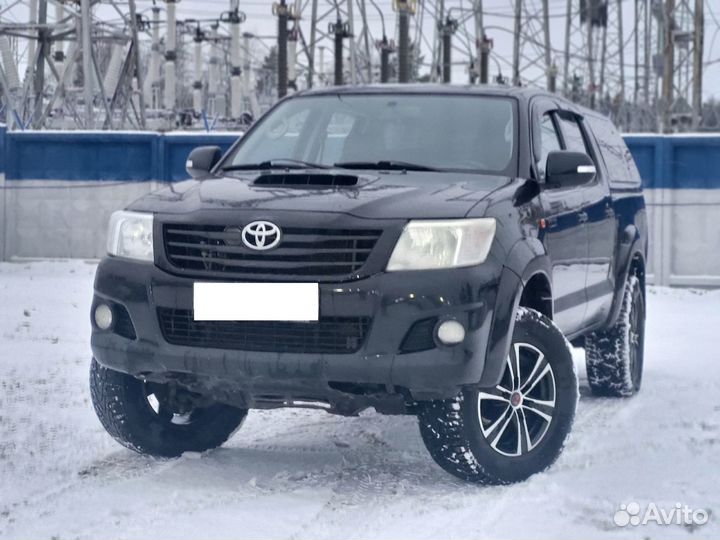 Toyota Hilux 2.5 МТ, 2014, 175 250 км