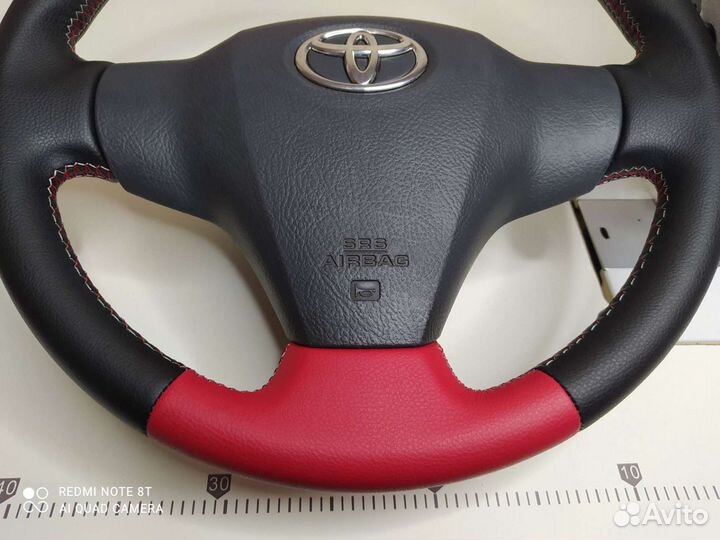 Кожаная оплётка на руль Тойота