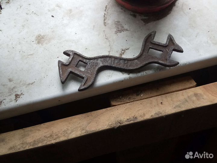 Продам коллекционный ключ 1900 годов