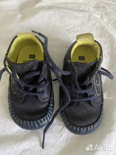 Детские ботинки