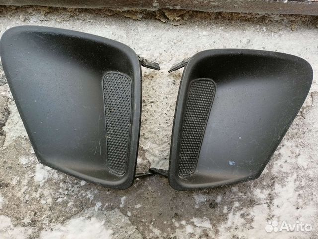 Заглушка в бампер Toyota Corolla 150 кузов