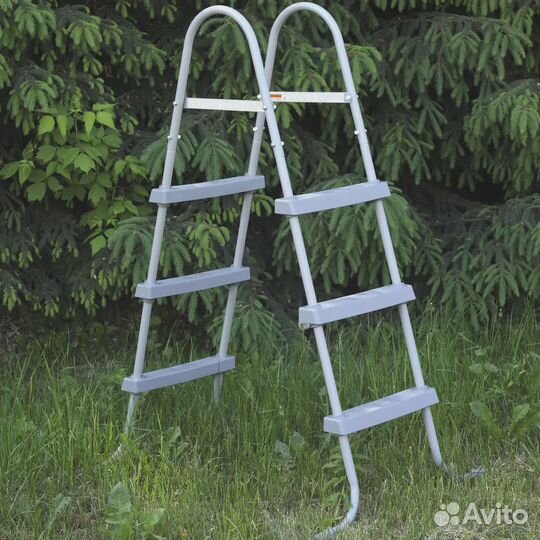 Лестница для бассейна