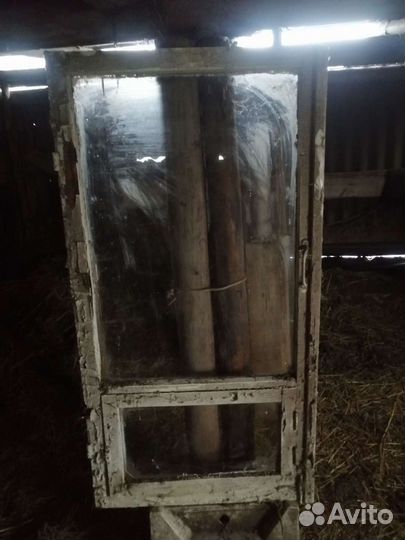 Окно деревянное стеклопакет. (окно стеклянное)