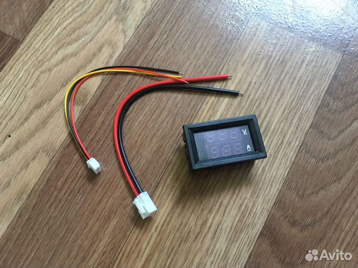 Вольтметр / Амперметр - 100 V 10 A