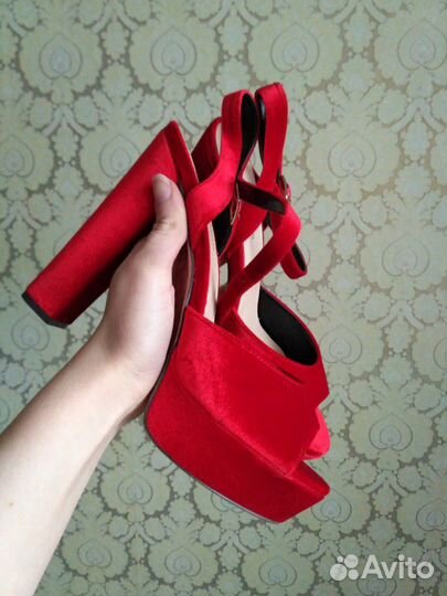 Босоножки 41размер