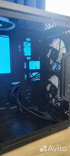 Корпус Cooler Master MasterBox Q300L