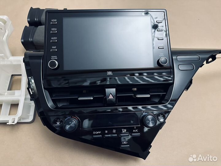 Рестайлинговый салон Camry V70