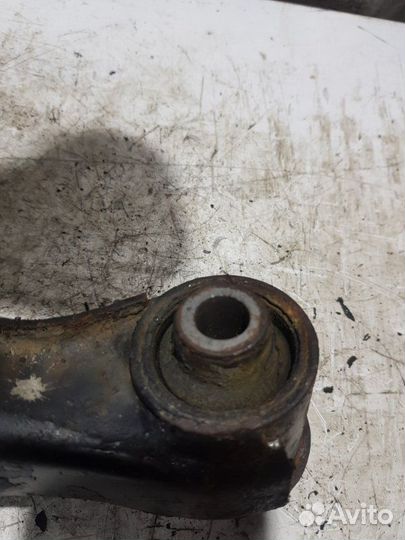 Рычаг подвески задний левый Mitsubishi Pajero V65W