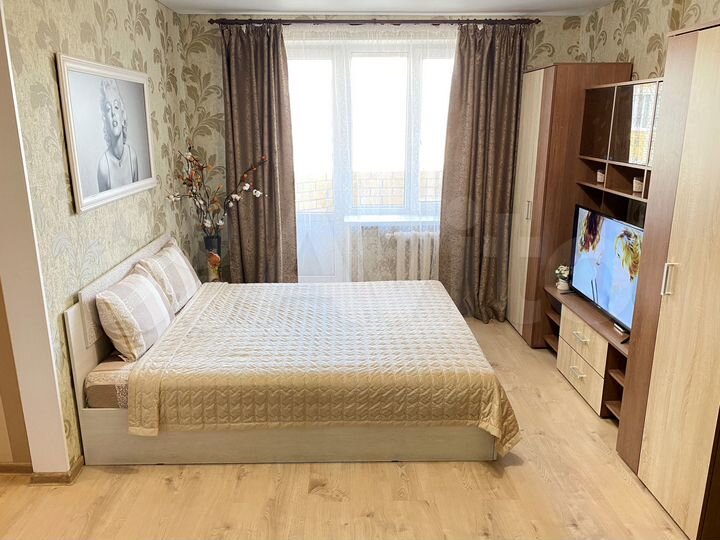 1-к. квартира, 42 м², 8/13 эт.