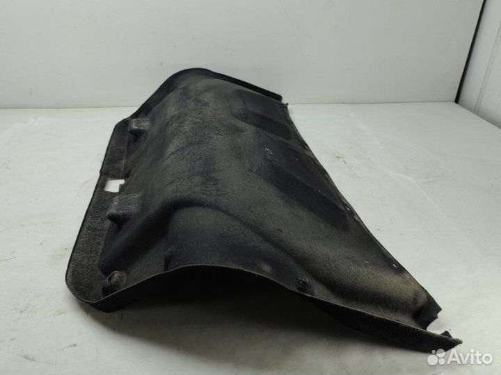 Обшивка багажника задняя Mitsubishi Carisma DA1A