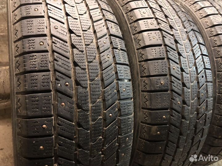 Ironman Polar Trax 235/65 R17 104T