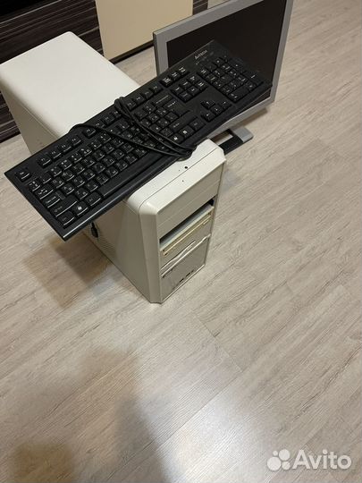 Компьютер на запчасти