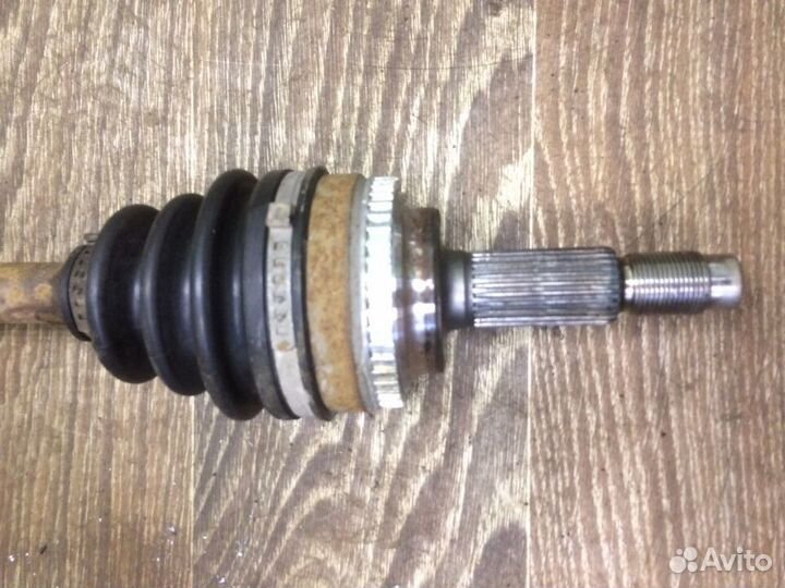 Вал приводной, привод Toyota Corolla e12 120