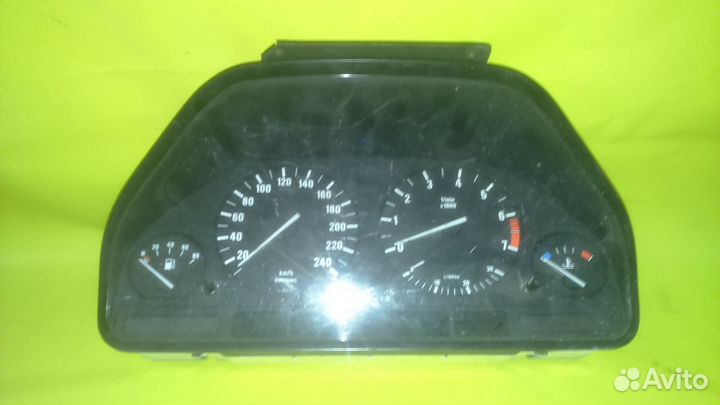 88311111 панель приборов BMW e34 бмв
