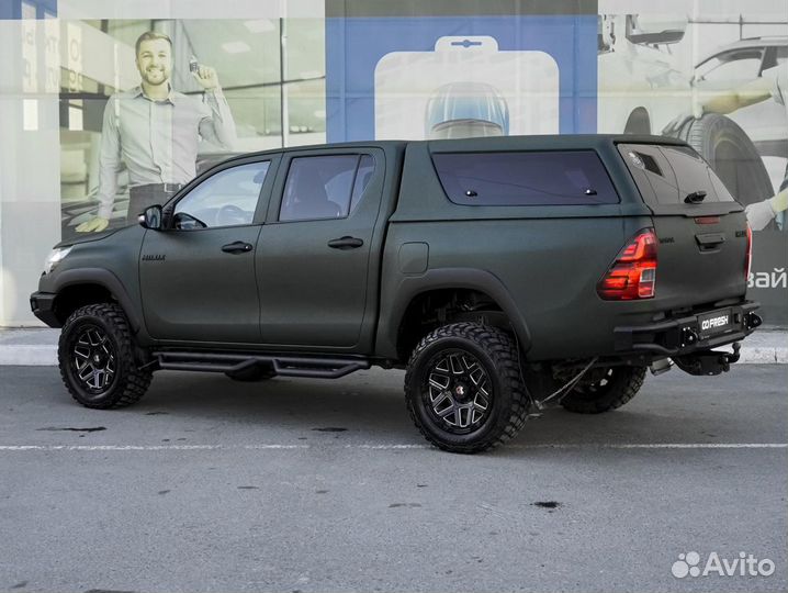 Toyota Hilux 2.8 AT, 2016, 254 334 км