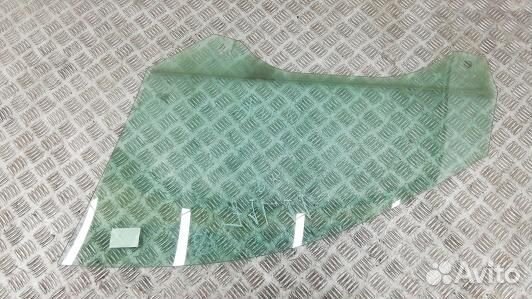 Стекло двери передней правой audi A6 C5 (71L11E301