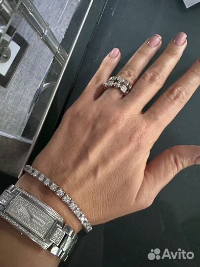 Часы с бриллиантами Raymond Weil