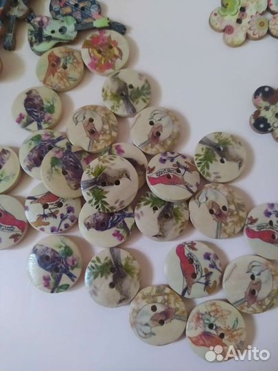 Цветы/гитары/птицы пуговицы