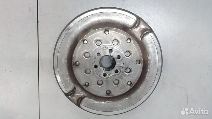 Маховик Audi Q3, 2011