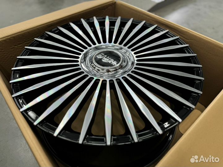 Новые диски R22 Mansory на Range Rover Evoque