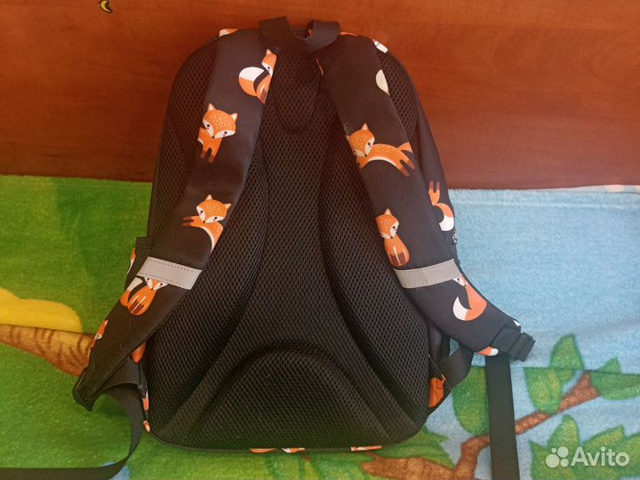Рюкзак школьный
