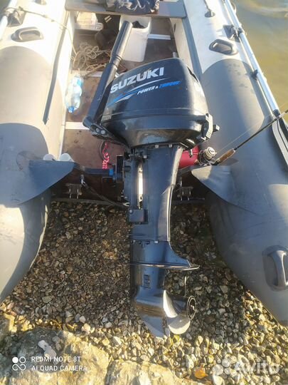 Лодка с мотором