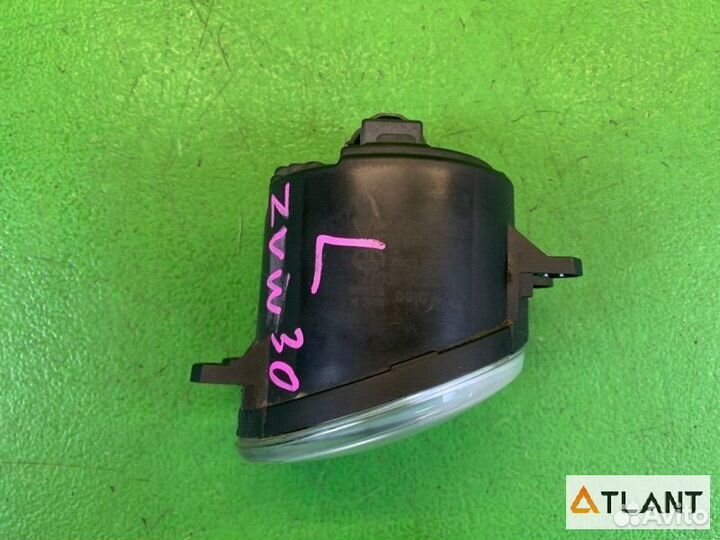 Туманка передняя левая toyota prius