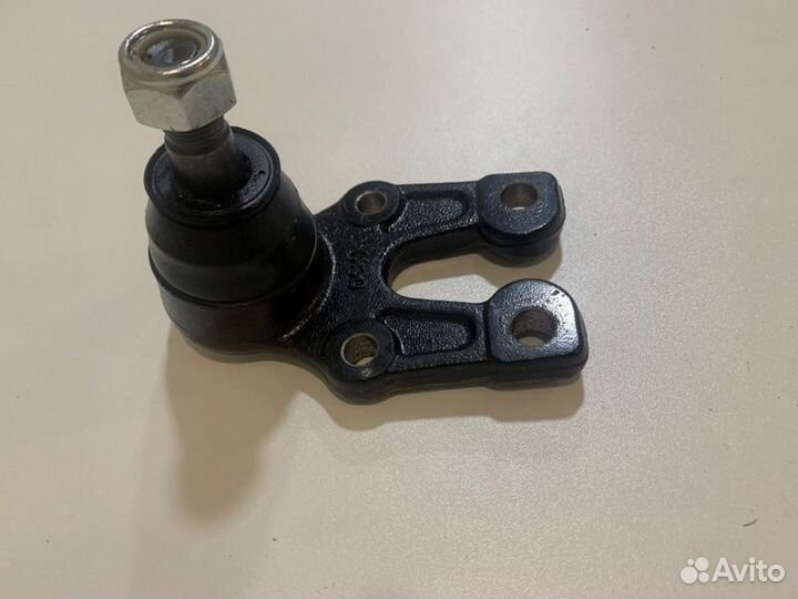 Шаровая опора Toyota Hiace 2004