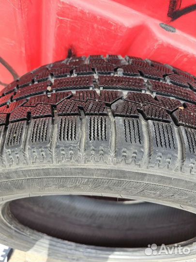 Toyo Observe Garit GIZ 225/55 R17