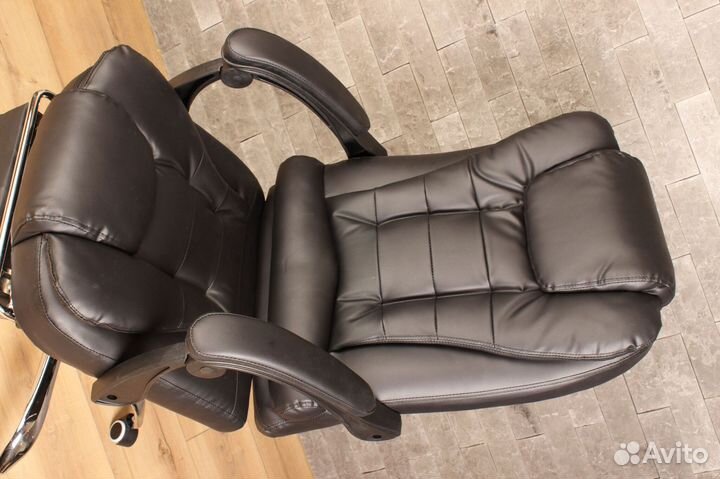 Компьютерное офисное кресло с массажем (новые)