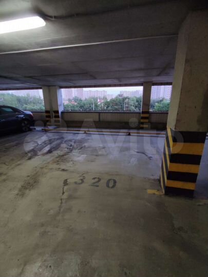 Машиноместо, 17 м²